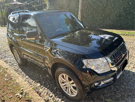 MITSUBISHI PAJERO FULL 3.8 HPE 4X4 V6 24V GASOLINA 2P AUTOMÁTICO MITSUBISHI PAJERO FULL 3.8 HPE 4X4 V6 24V GASOLINA 2P AUTOMÁTICO